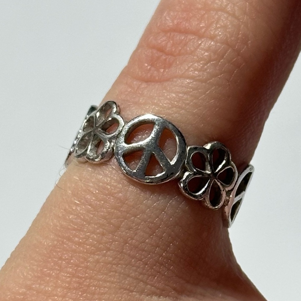 925 Silver Peace & Flower Ring Thailand Pinky Ring Y2K Kidcore Size 6.75